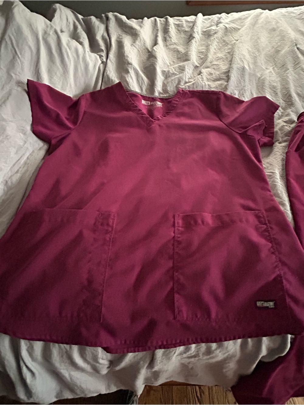 Grey's Anatomy Scrub Set Large Top Petite Medium Bottom